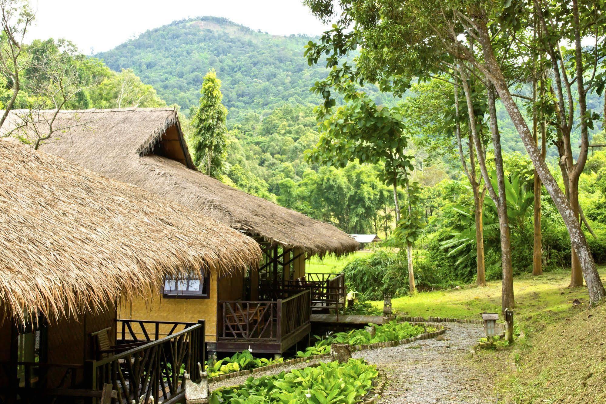 Hmong Hilltribe Lodge Мае Рим Екстериор снимка